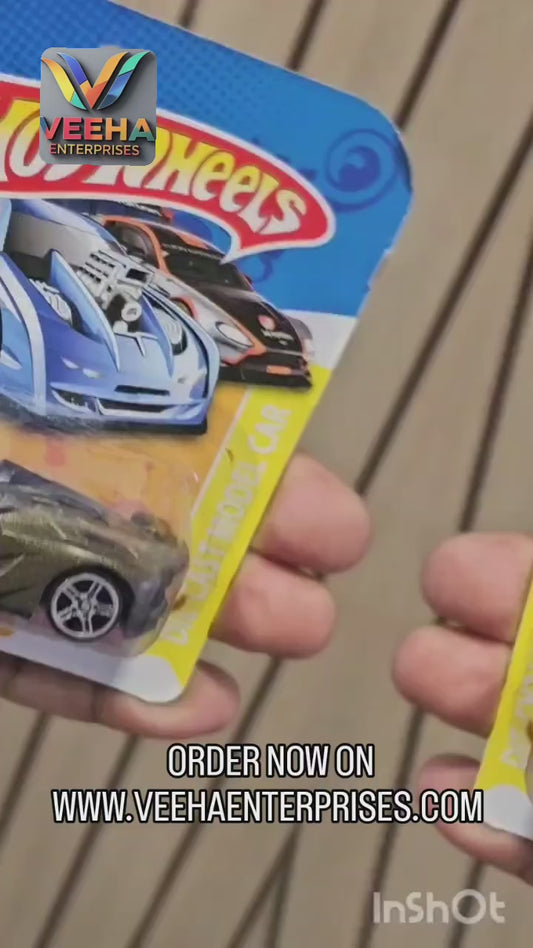 SMALL SIZE CAR HOT WHEELS